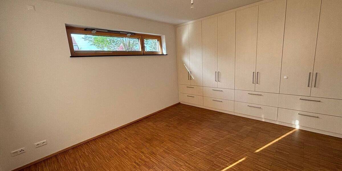 Etagenwohnung Leipzig Wiederitzsch - 3 Zimmer, 87 m&sup2;, 1.150&euro; | Angebot:26557837