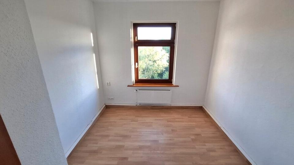 Dachgeschoßwohnung Leipzig Nordwest - 4 Zimmer, 90 m&sup2;, 999&euro; | Angebot:26678723