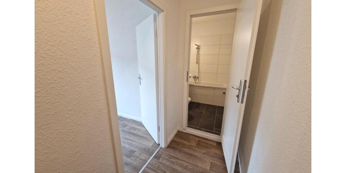 Etagenwohnung Leipzig West - 1 Zimmer, 33 m&sup2;, 326&euro; | Angebot:26419890