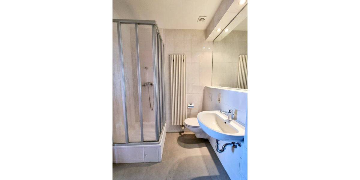 Etagenwohnung Leipzig Südvorstadt - 3 Zimmer, 68 m&sup2;, 580&euro; | Angebot:26438878