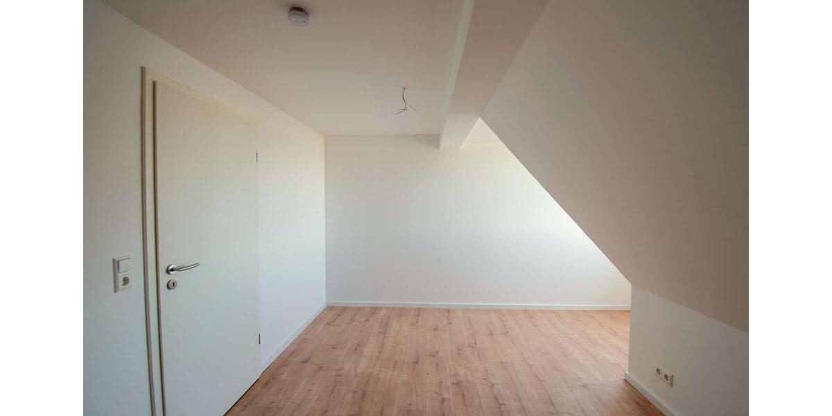 Dachgeschoßwohnung Borna - 2 Zimmer, 55 m&sup2;, 495&euro; | Angebot:26545944