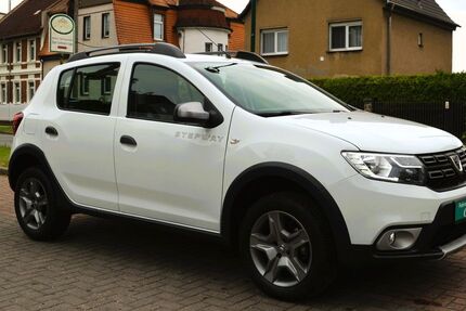 Dacia Sandero 11.000 km 11.200 &euro; Leipzig 04159