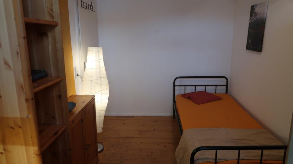 Etagenwohnung Leipzig Nordwest - 1 Zimmer, 9 m&sup2;, 270&euro; | Angebot:25832807