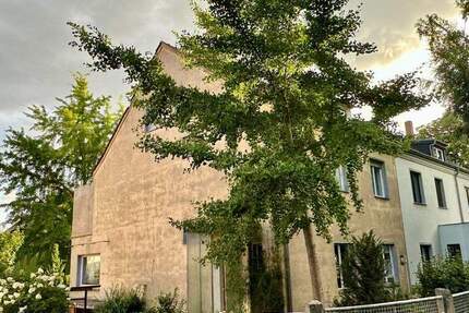 Sanierungsbedürftiges EFH mit Potenzial im Paulusviertel zu verkaufen! 7 zimmer