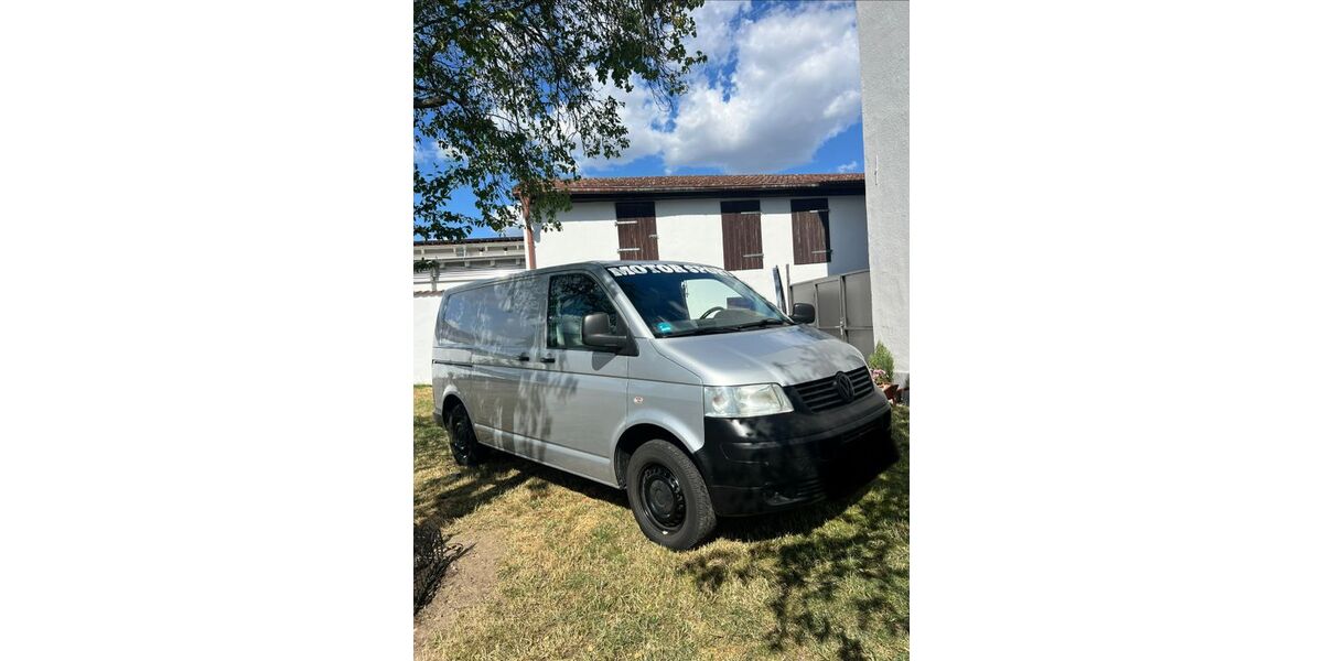 VW T5 Transporter 180.000 km 11.500 &euro; Eilenburg 04838