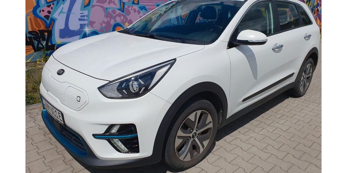 Kia Niro 128.000 km 18.690 &euro; Leipzig 04179