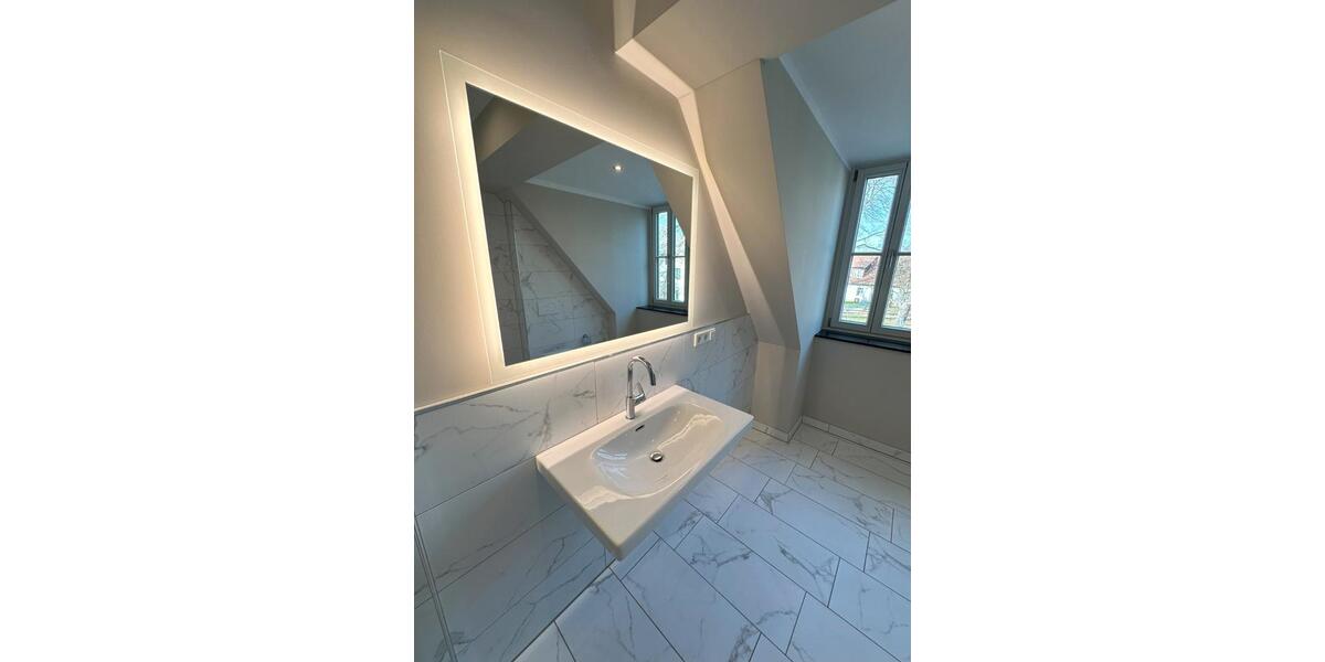 Etagenwohnung Bad Dürrenberg - 3.5 Zimmer, 112 m&sup2;, 1.344&euro; | Angebot:26463264