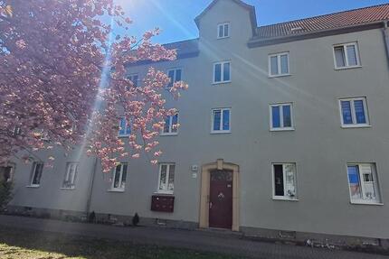 Wohnung Merseburg - 3 Zimmer, 51 m&sup2;, 330&euro; | Angebot:26382349