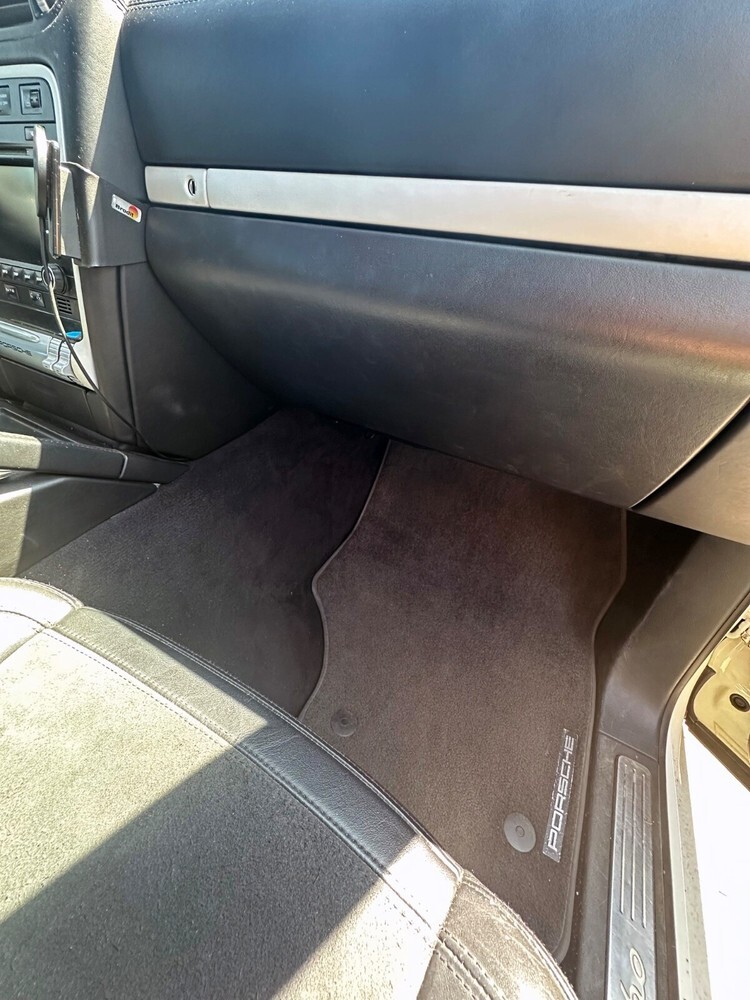 Porsche Cayenne 162.479 km 14.900 € Leipzig 04109