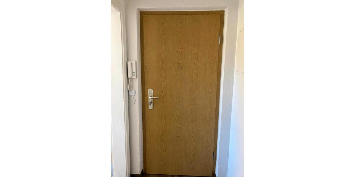 Etagenwohnung Hohenmölsen - 2 Zimmer, 50 m&sup2;, 400&euro; | Angebot:26262553