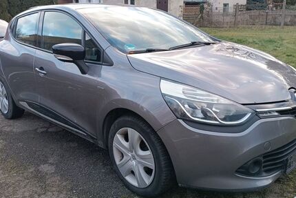Renault Clio 120.000 km 5.999 &euro; Leipzig 04288