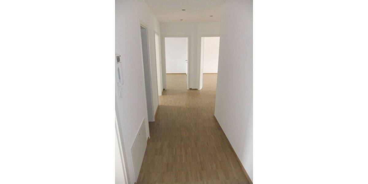 Etagenwohnung Leipzig Schönefeld-Abtnaundorf - 3 Zimmer, 76 m&sup2;, 744&euro; | Angebot:26376585