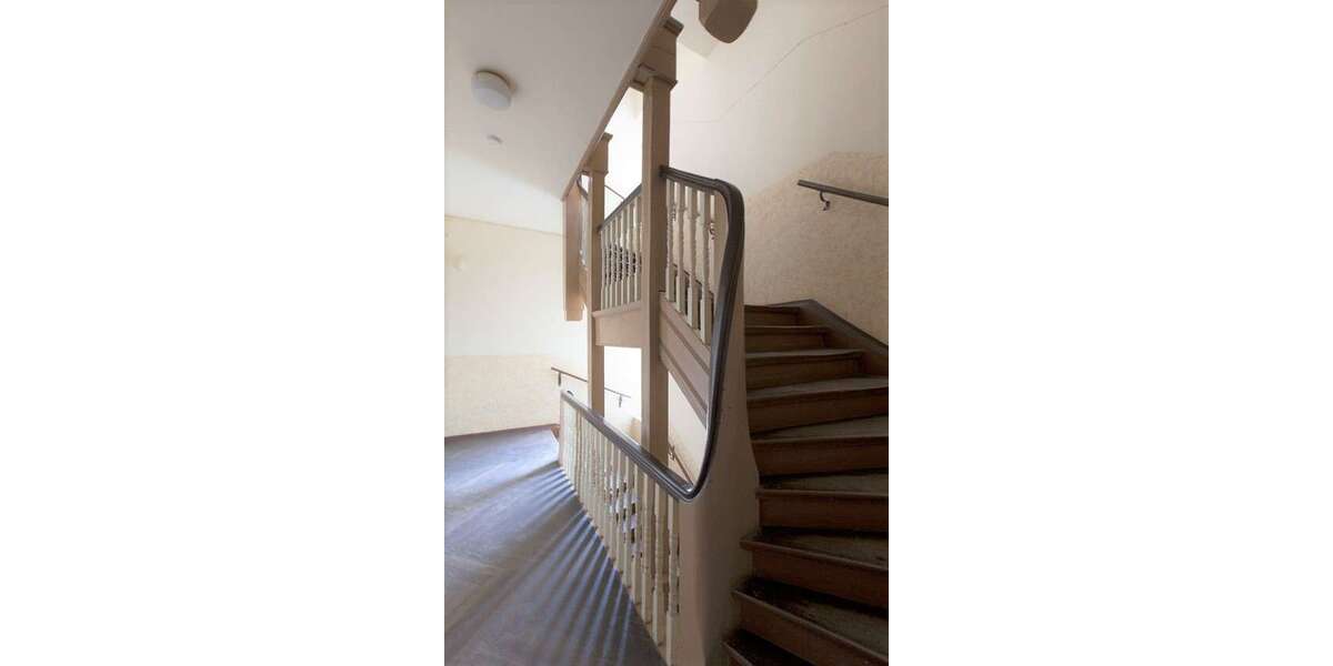 Faktor 18,9! - Saniertes Wohn- und Geschäftshaus mit Balkonen zimmer