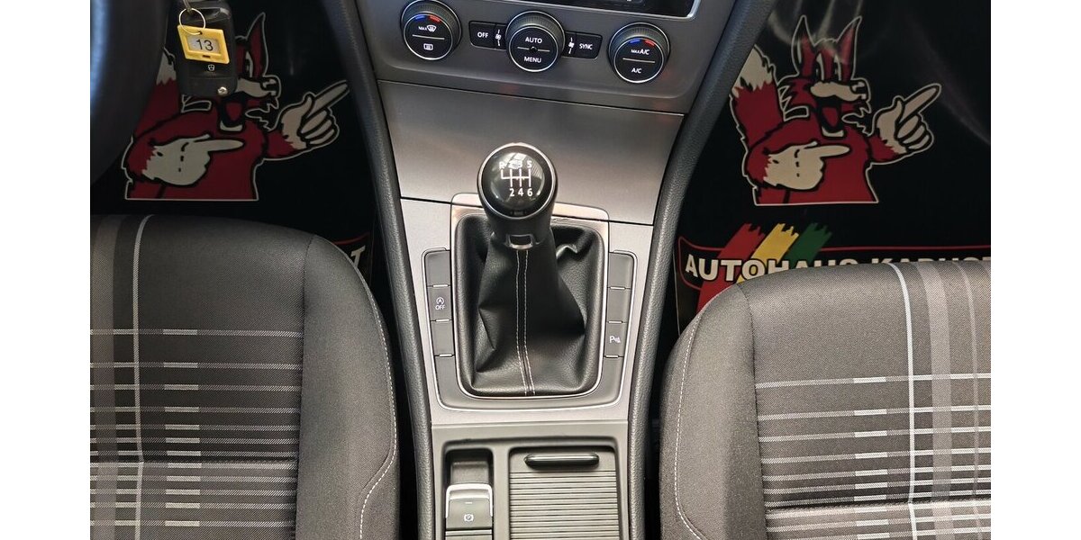 VW Golf Lounge 1.4 /Bi-Xenon/Navi/Tempo/Ahk 78.284 km 13.990 &euro; Leipzig 04347