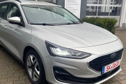 Ford Focus 52.998 km 19.899 &euro; Leuna 06237