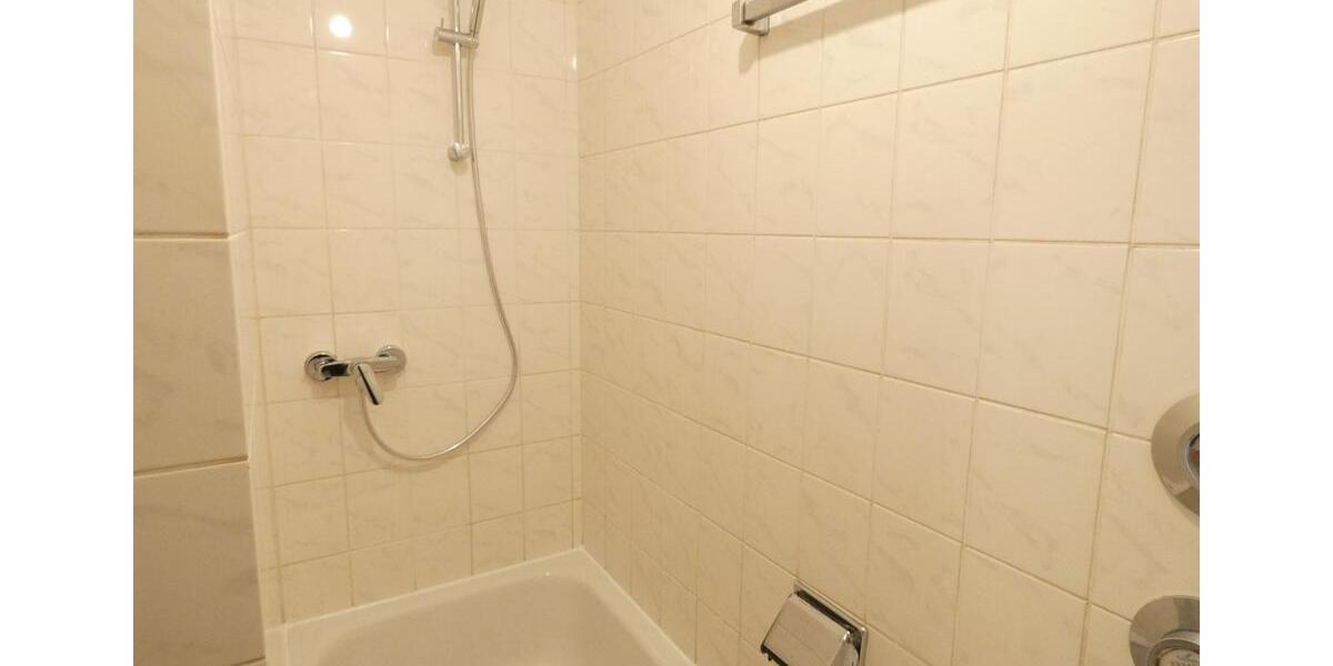 Etagenwohnung Leipzig Süd - 1 Zimmer, 27 m&sup2;, 331&euro; | Angebot:25438207