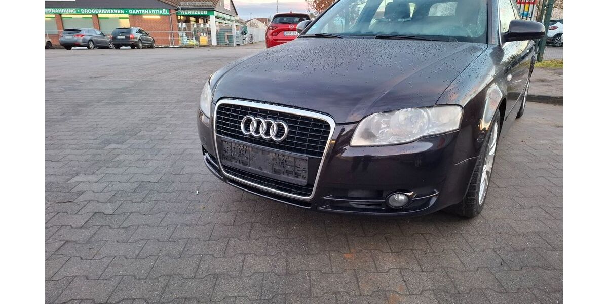 Audi A4 290.000 km 2.500 &euro; Borna 04552