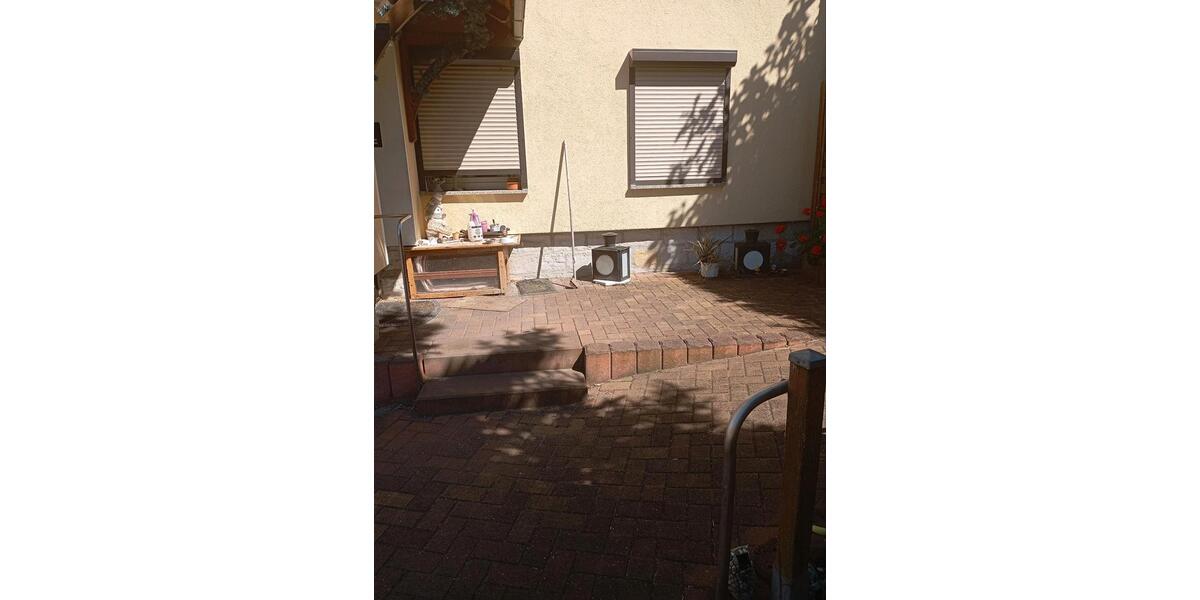 Einfamilienhaus Bad Dürrenberg - 7 Zimmer, 140 m&sup2;, 450.000&euro; | Angebot:27225181