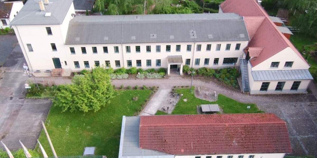 Ca. 35.270 m² gr. Gewerbegrundstück mit Lagerhallen, Gewächshaus, Wohnhäuser, Bürogebäude, Garagen, SP, Freilagerfläche u.v.m. - ca. 60 % vermietet zimmer