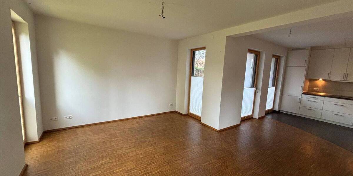 Etagenwohnung Leipzig Wiederitzsch - 3 Zimmer, 87 m&sup2;, 1.150&euro; | Angebot:26557837