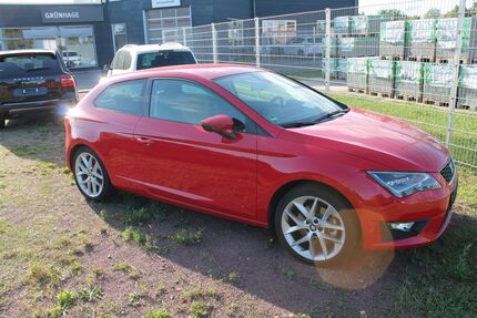 Seat Leon 20.700 km 14.250 &euro; Merseburg 06217