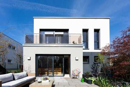Haus Leipzig Nord - 6 Zimmer, 197 m&sup2;, 1.300.000&euro; | Angebot:26273545