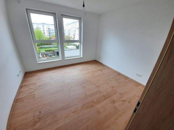 Etagenwohnung Leipzig Böhlitz-Ehrenberg - 2 Zimmer, 85 m&sup2;, 1.112&euro; | Angebot:26607656
