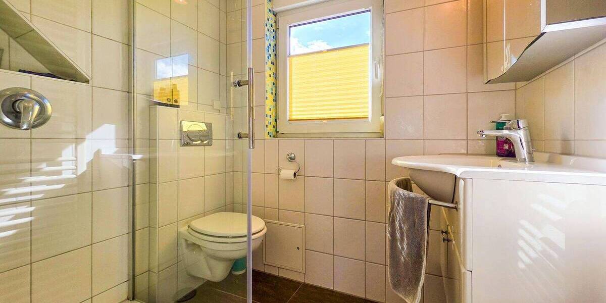 Etagenwohnung Leipzig Marienbrunn - 3 Zimmer, 84 m&sup2;, 1.009&euro; | Angebot:26916656