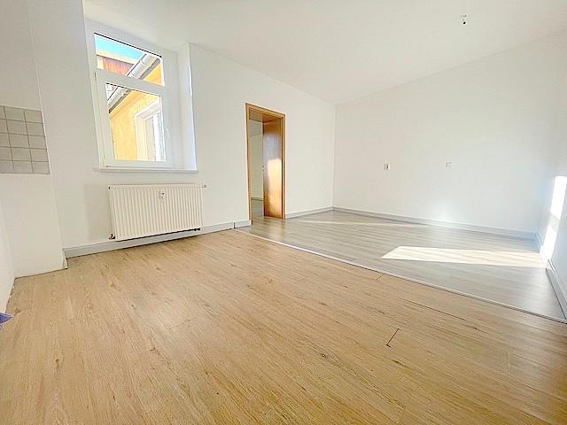 Etagenwohnung Lützen - 4 Zimmer, 110 m&sup2;, 850&euro; | Angebot:21439660