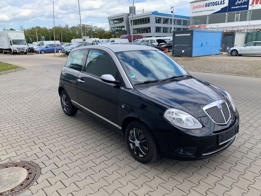 Lancia Ypsilon 95.800 km 3.000 € Leipzig 04209