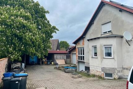 Wohnhaus Einfamilienhaus 7 Zimmer 2500 qm Grundstück