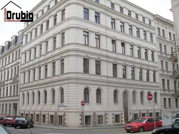 3 RaumWohnung mit Parkett im Zentrum Südost