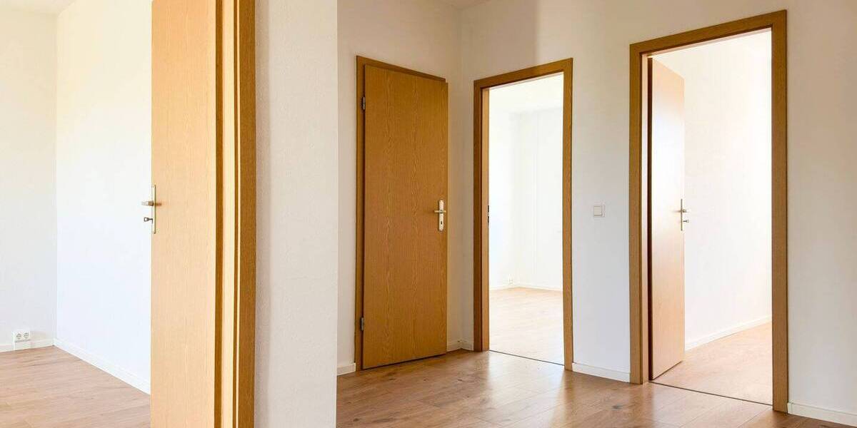 Etagenwohnung Leipzig Heiterblick - 2 Zimmer, 67 m&sup2;, 150.000&euro; | Angebot:26694660