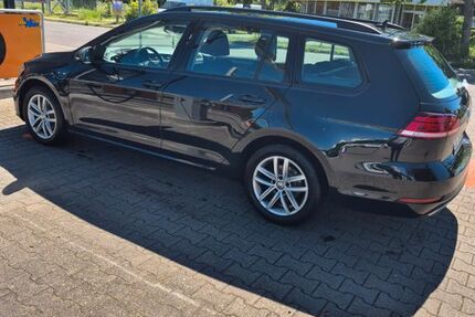VW Golf 214.000 km 8.999 &euro; Kabelsketal OT Osmünde 06184
