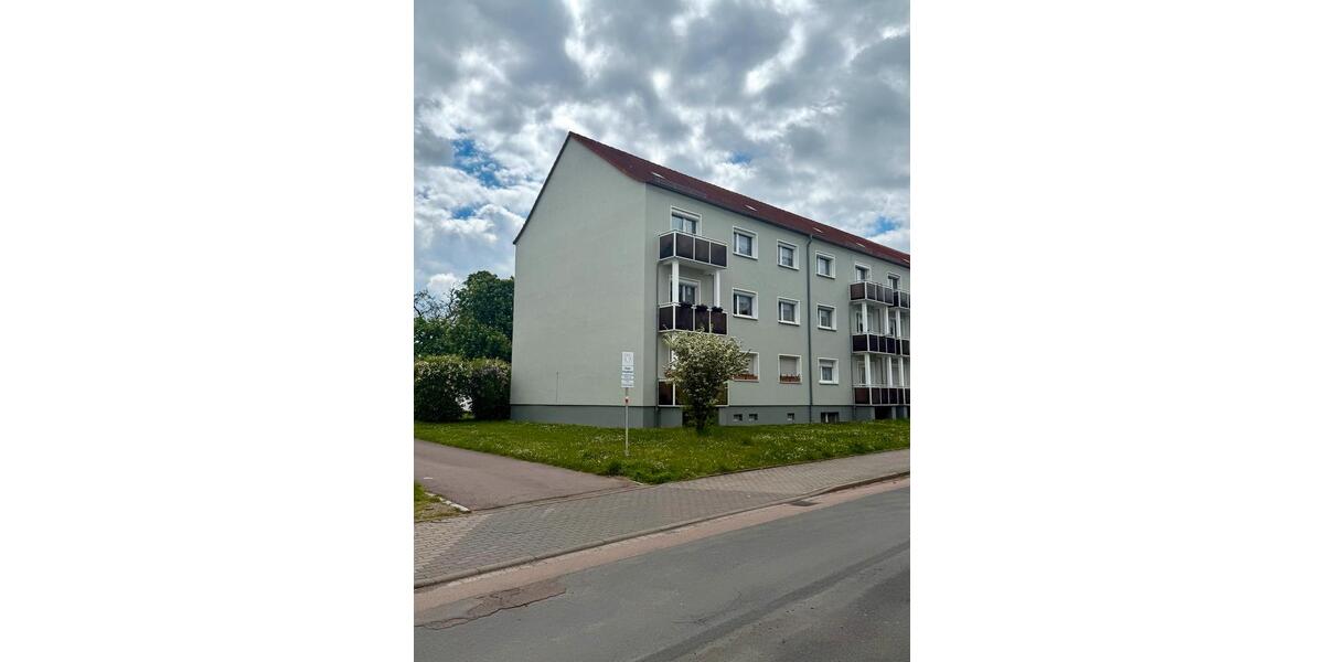 Erdgeschoßwohnung Merseburg - 4 Zimmer, 82 m&sup2;, 128.000&euro; | Angebot:26698404