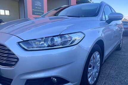 Ford Mondeo 144.914 km 8.900 € Polenz 04821