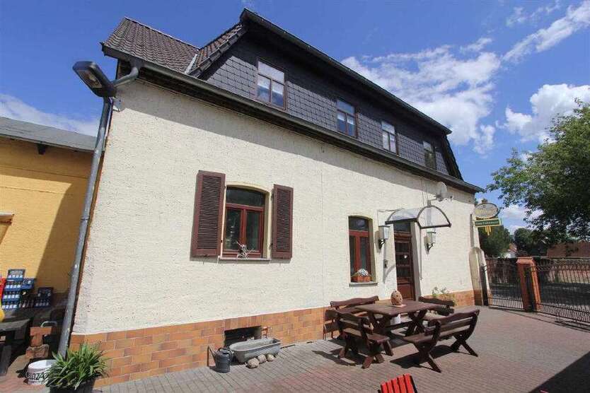 Haus zum Kaufen in Zörbig-Stumsdorf 299.000 € 218 m²