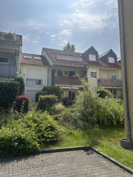 Wohnung zum Kaufen in Leipzig 120.000 € 65.41 m²