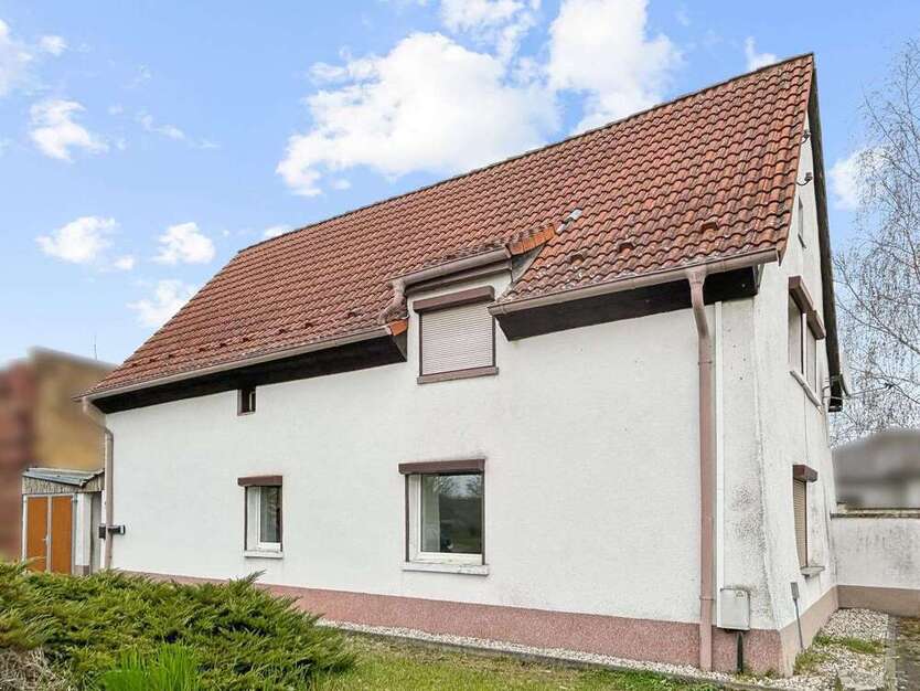 Haus zum Kaufen in Wiedemar 99.000 € 90 m²
