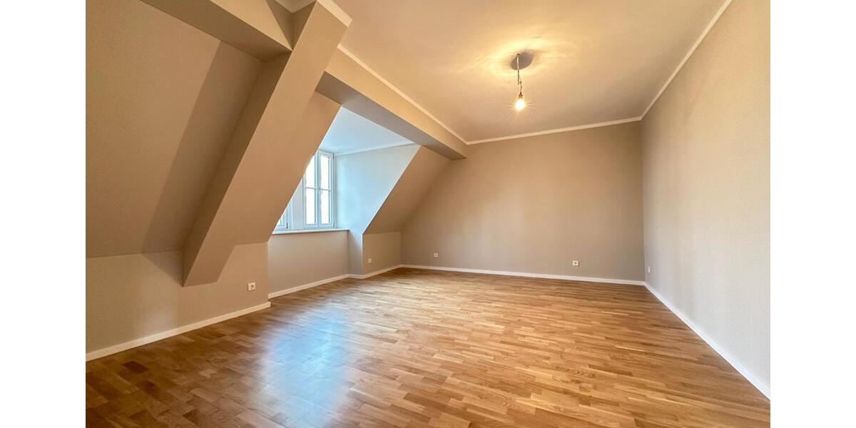 Etagenwohnung Bad Dürrenberg - 3.5 Zimmer, 112 m&sup2;, 1.344&euro; | Angebot:26463264