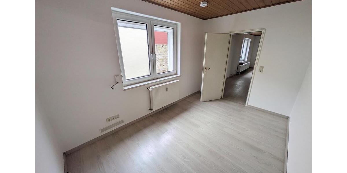 Erdgeschoßwohnung Eilenburg - 4 Zimmer, 104 m&sup2;, 572&euro; | Angebot:26404370