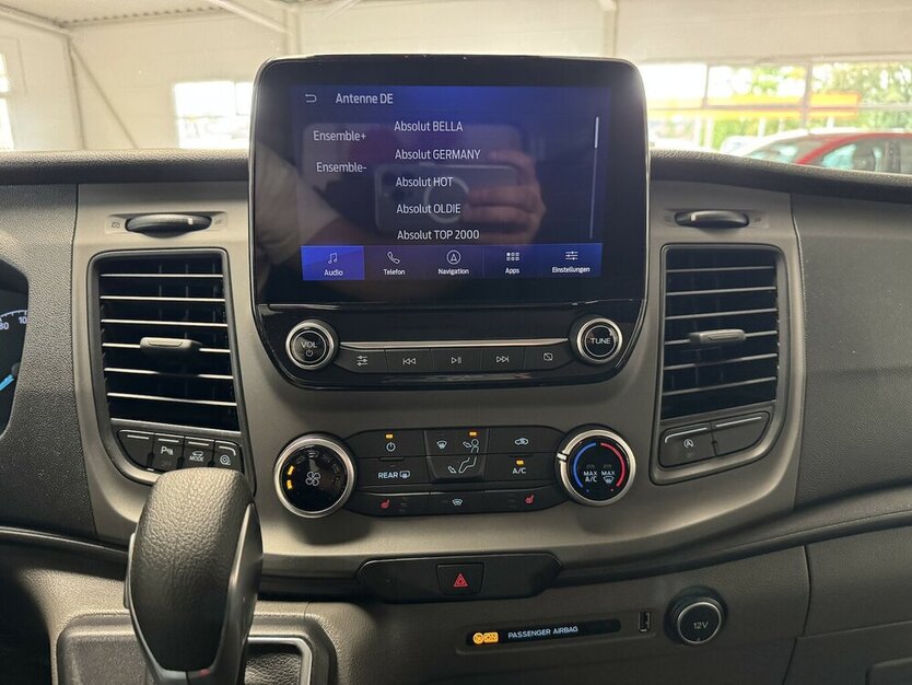 Ford Transit Custom Autom. /StandHz/Markise/Navi/Ahk 54.651 km 31.990 € Leipzig 04347