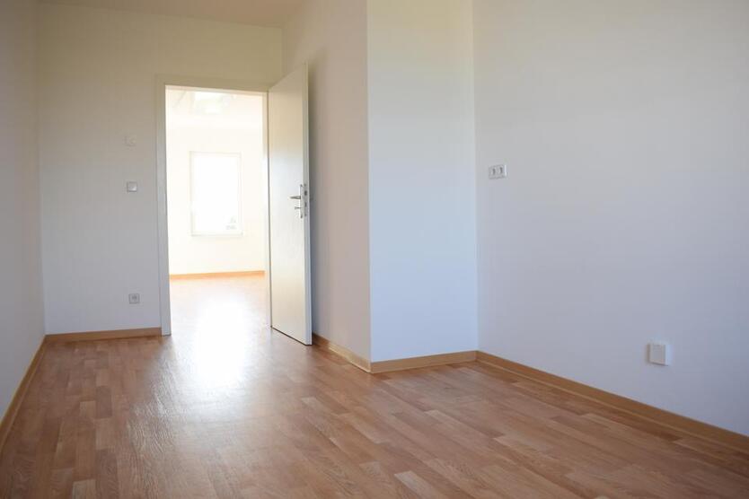 ZENTRAL MITTENDRIN + Ecke Rewe Gorkistraße + HELL & GERÄUMIG zimmer