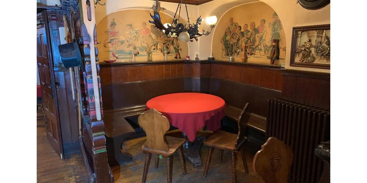 Einfamilienhaus Bad Lausick - 16 Zimmer, 750 m&sup2;, 200.000&euro; | Angebot:26477302