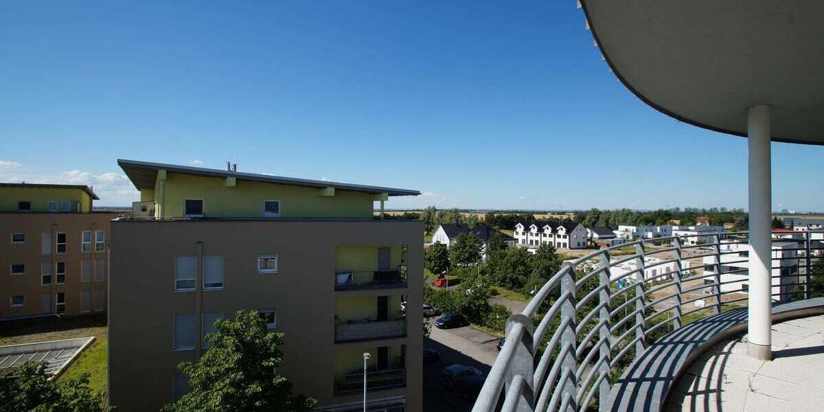 Individuell gestaltbare Bürofläche am Flughafen: Mit Balkon und viel Tageslicht zimmer