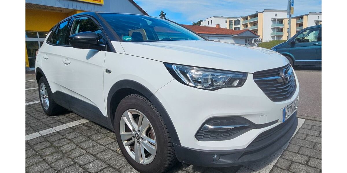 Opel Crossland (X) 96.000 km 11.900 &euro; Merseburg 06217