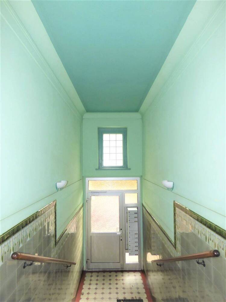 Leutzsch - Schöne 3 Zi.- Whg., Gäste WC, Loggia, frisch saniert!