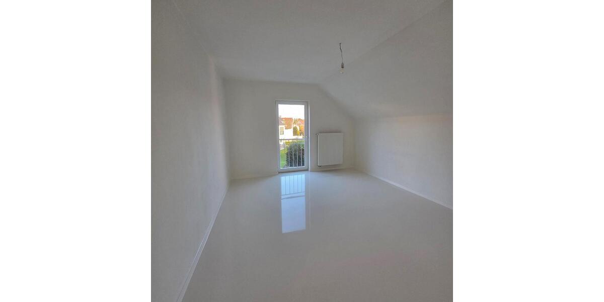 Einfamilienhaus Hohenmölsen - 5 Zimmer, 121 m&sup2;, 349.000&euro; | Angebot:25924980