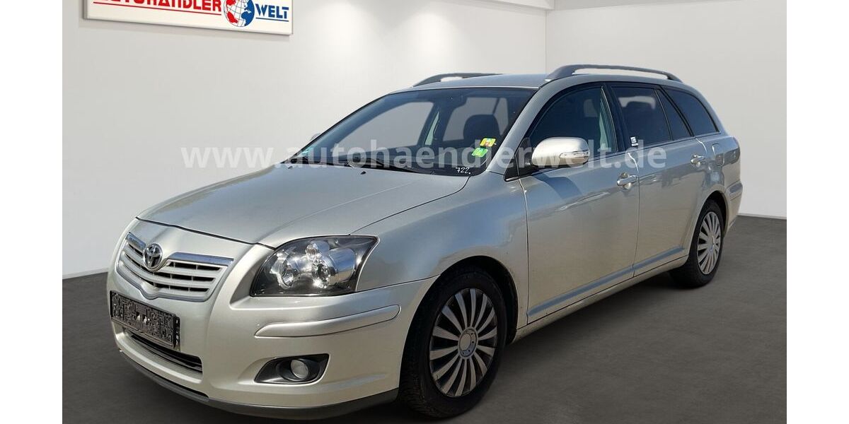 Toyota Avensis 222.939 km 1.999 &euro; Brehna 06796