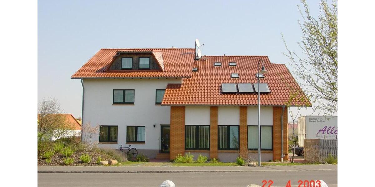 Helle schöne 3-Raum-Wohnung mit großem Bad und auf Wunsch 100m² Garten – frisch renoviert in Bennewitz zimmer